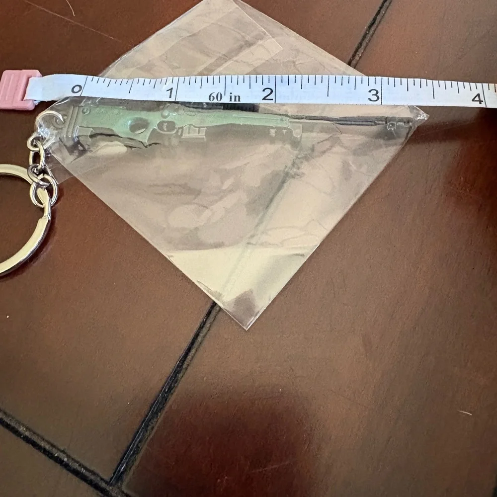 Miniature Rifle Keychain - Picture 3 of 4